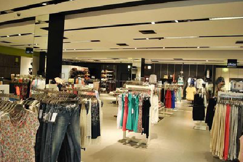 大邑商场里的店面怎么装修？